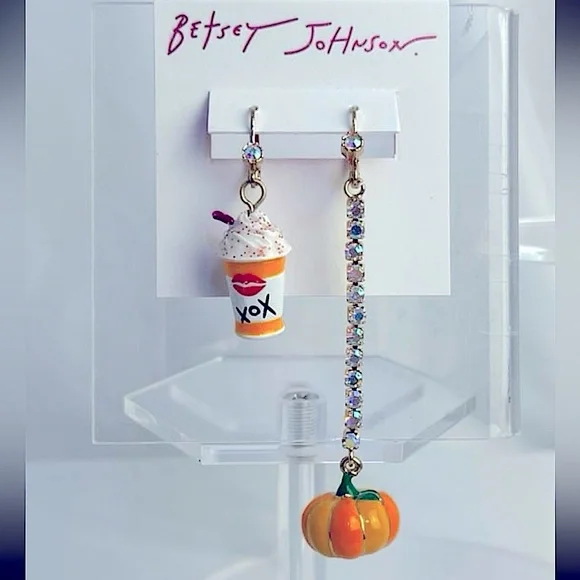 NWT Betsey Johnson Pumpkin Spice Coffee & Pumpkin Mismatch Drop Earrings - Picture 4 of 12